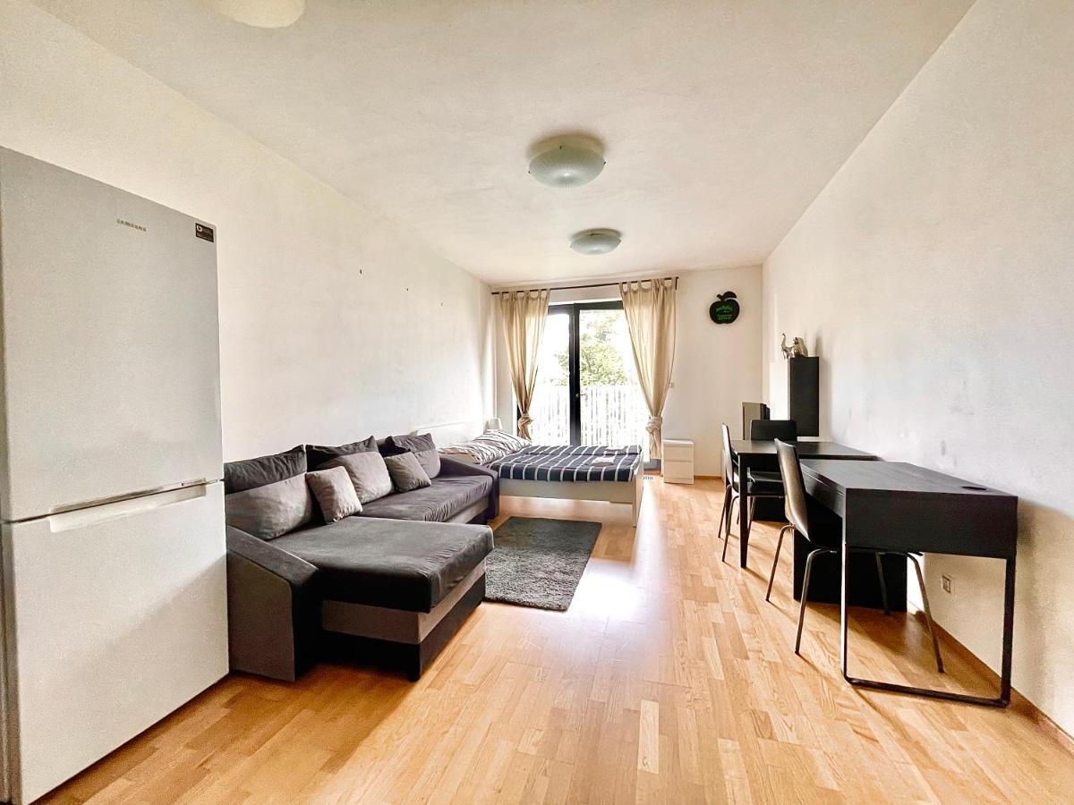 Garden Park Studio ปราก ภายนอก รูปภาพ
